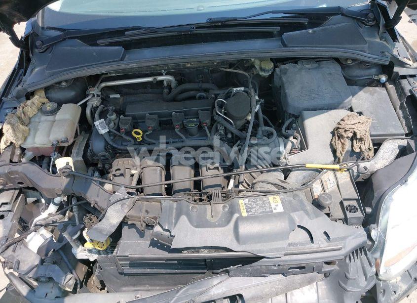Photo 10 of 2014 Ford Focus SE (VIN 1FADP3F29EL371550)