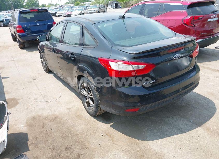 Photo 3 of 2014 Ford Focus SE (VIN 1FADP3F29EL371550)