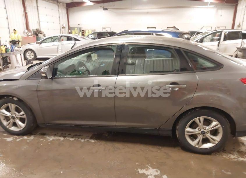Photo 14 of 2014 Ford Focus SE (VIN 1FADP3F29EL380846)