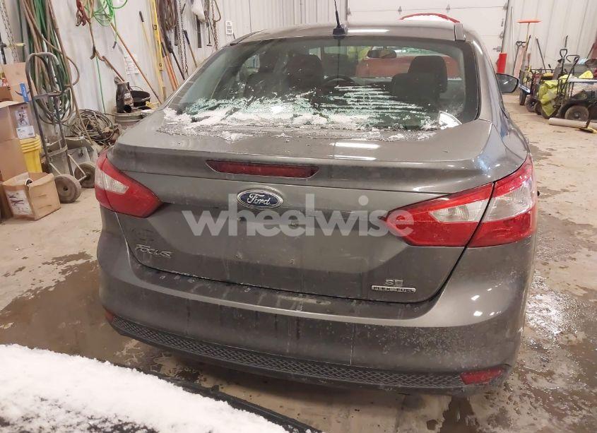 Photo 16 of 2014 Ford Focus SE (VIN 1FADP3F29EL380846)