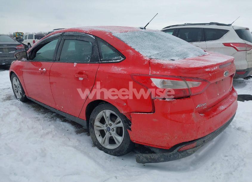 Photo 3 of 2014 Ford Focus SE (VIN 1FADP3F29EL393063)
