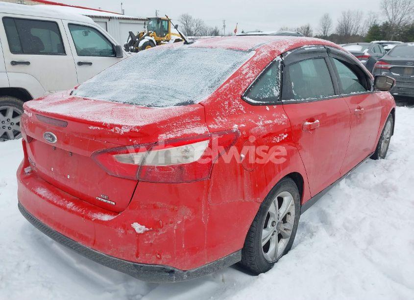 Photo 4 of 2014 Ford Focus SE (VIN 1FADP3F29EL393063)