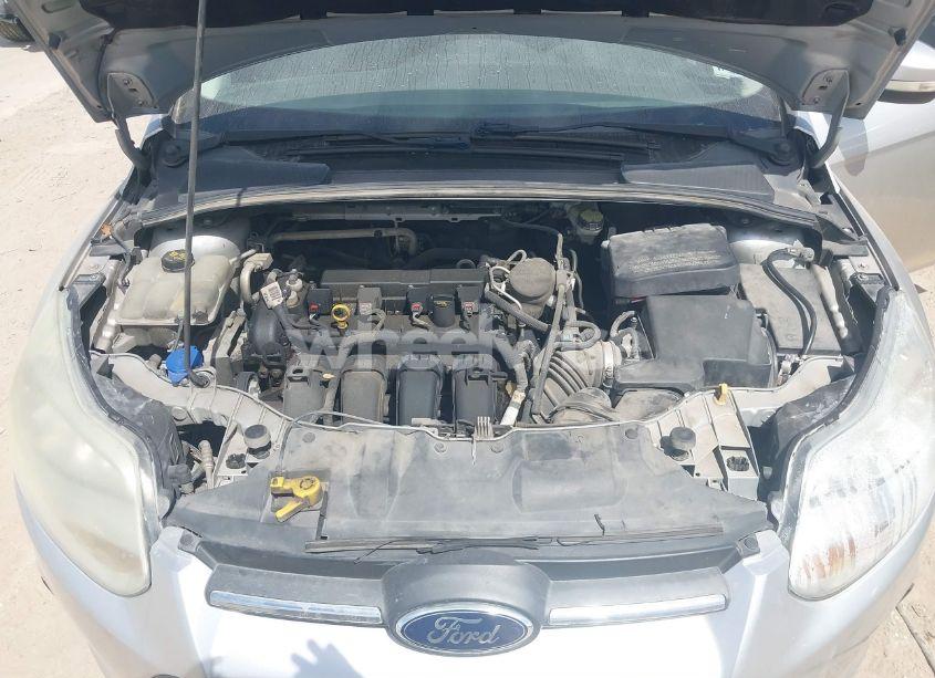 Photo 10 of 2014 Ford Focus SE (VIN 1FADP3F29EL406359)
