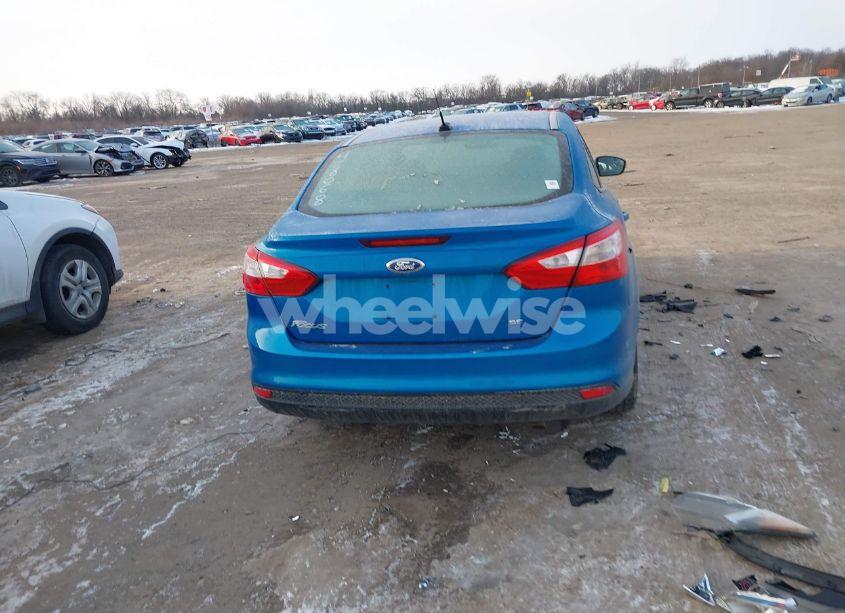 Photo 17 of 2014 Ford Focus SE (VIN 1FADP3F29EL428068)