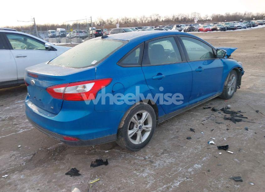 Photo 4 of 2014 Ford Focus SE (VIN 1FADP3F29EL428068)