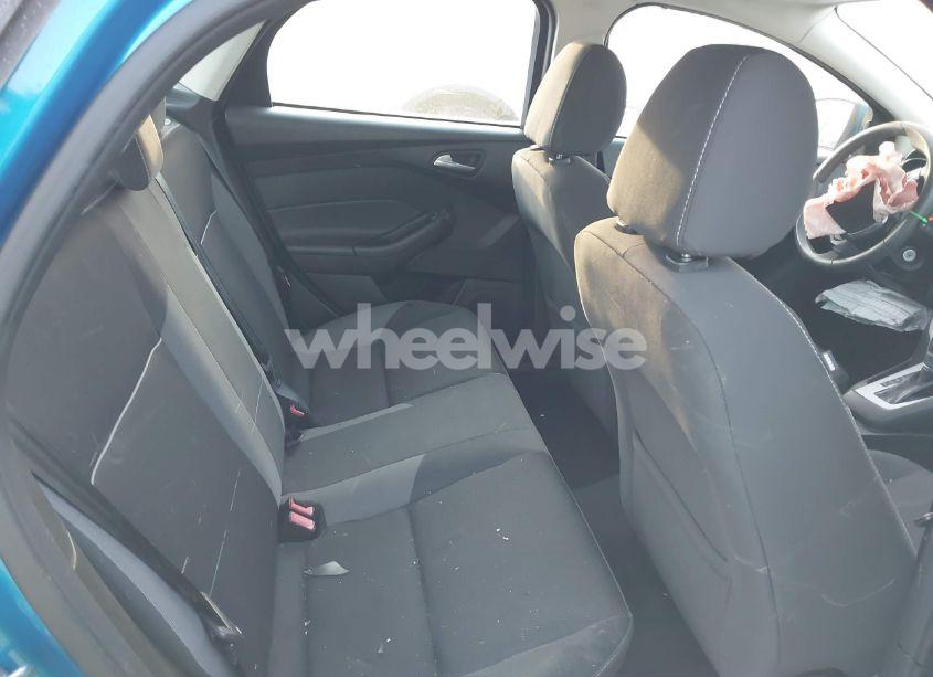 Photo 8 of 2014 Ford Focus SE (VIN 1FADP3F29EL428068)