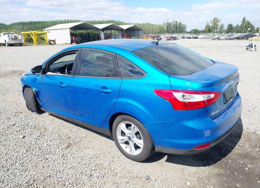 Photo 3 of 2014 Ford Focus SE (VIN 1FADP3F29EL454265)