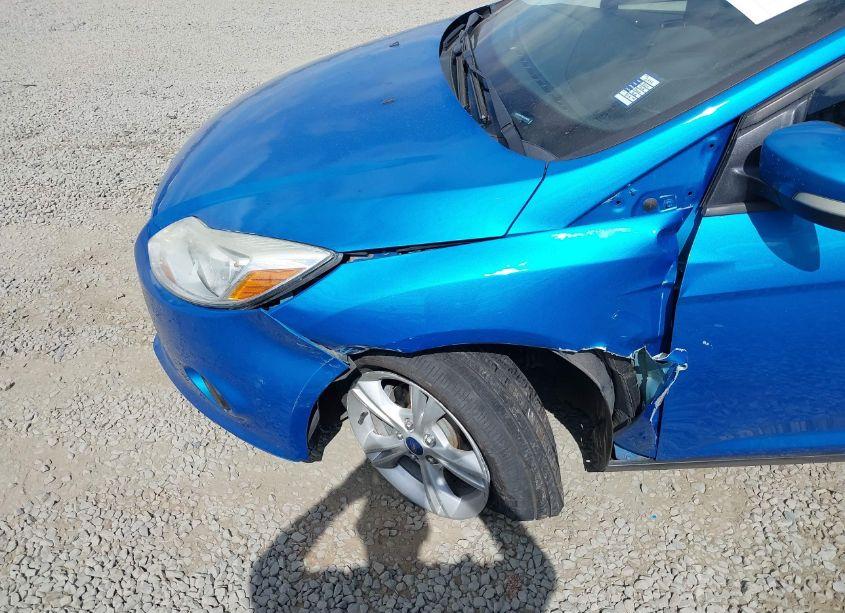 Photo 6 of 2014 Ford Focus SE (VIN 1FADP3F29EL454265)