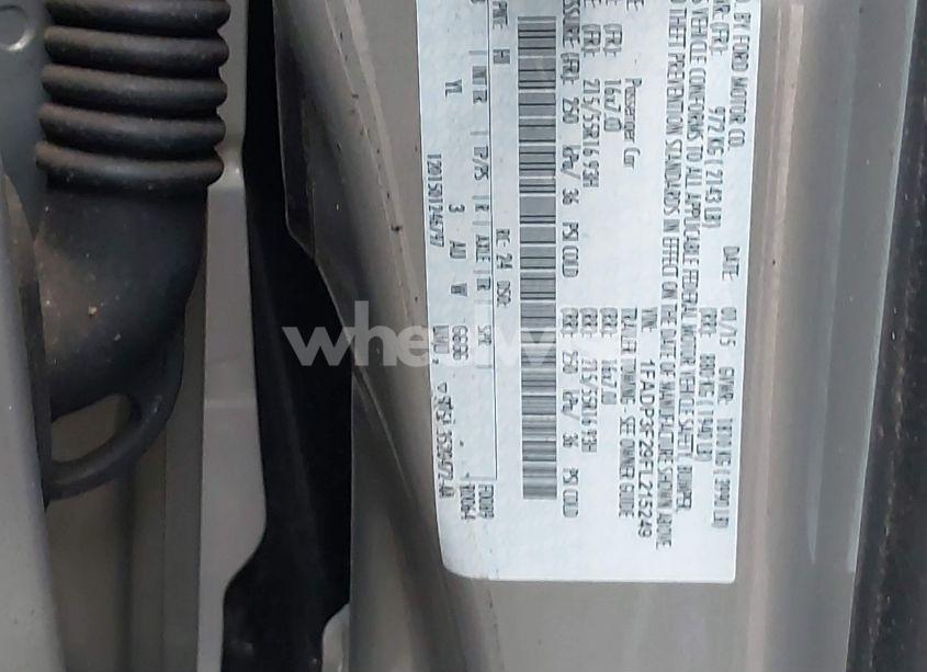 Photo 9 of 2015 Ford Focus SE (VIN 1FADP3F29FL215249)