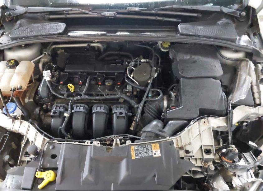 Photo 10 of 2015 Ford Focus SE (VIN 1FADP3F29FL217809)