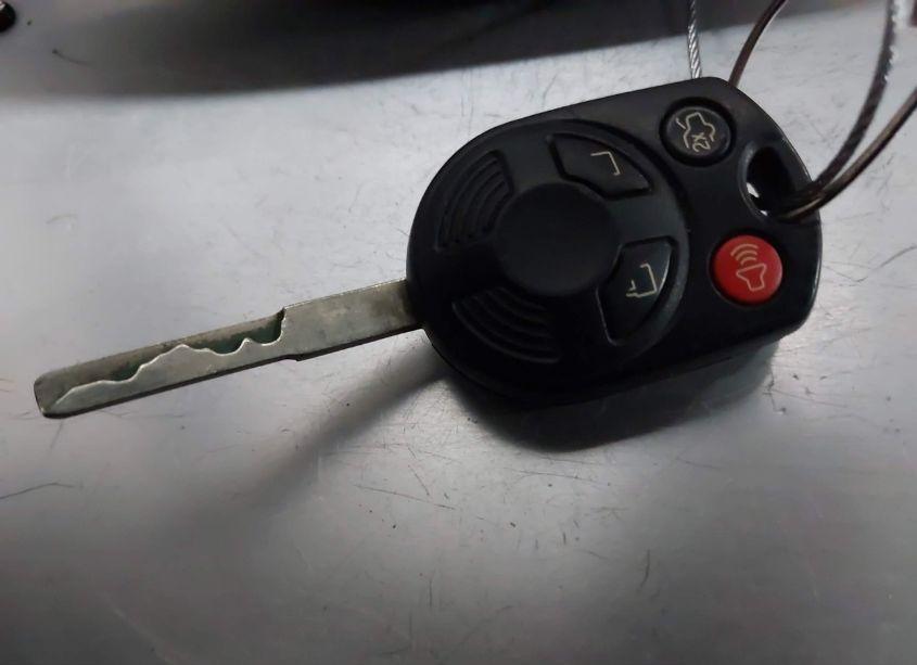 Photo 11 of 2015 Ford Focus SE (VIN 1FADP3F29FL217809)