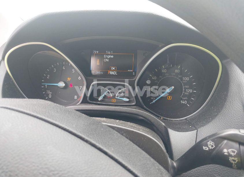 Photo 7 of 2015 Ford Focus SE (VIN 1FADP3F29FL258781)