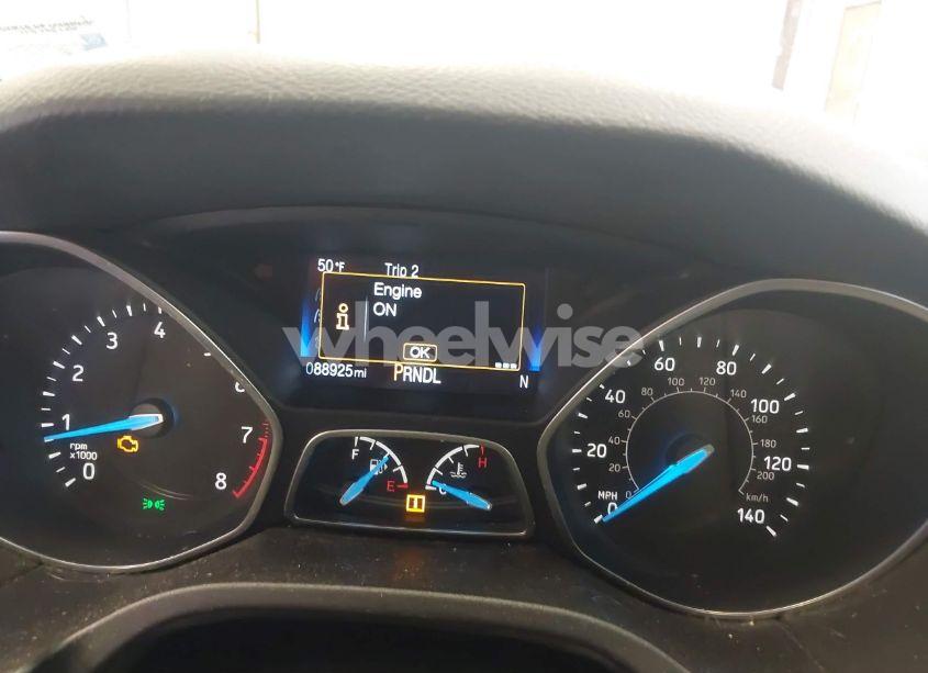 Photo 7 of 2015 Ford Focus SE (VIN 1FADP3F29FL271191)