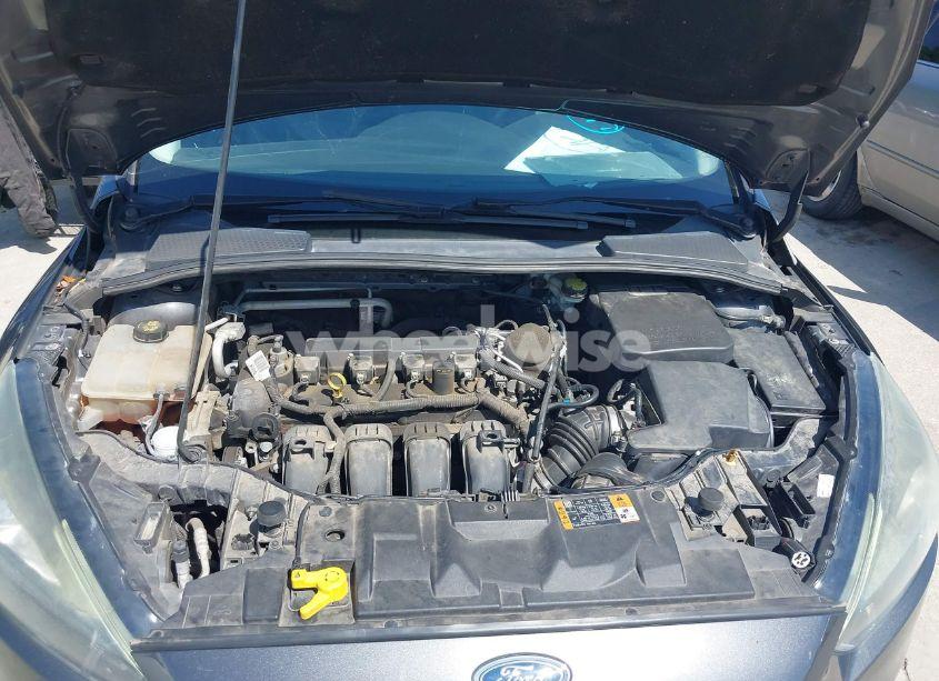 Photo 10 of 2015 Ford Focus SE (VIN 1FADP3F29FL285513)