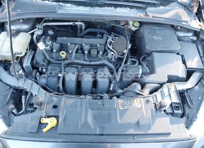 Photo 10 of 2015 Ford Focus SE (VIN 1FADP3F29FL292073)