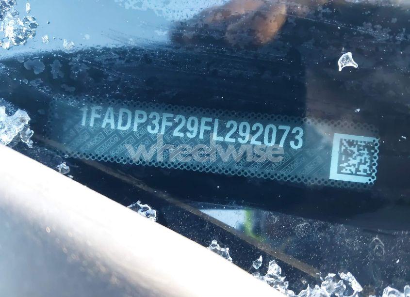 Photo 12 of 2015 Ford Focus SE (VIN 1FADP3F29FL292073)