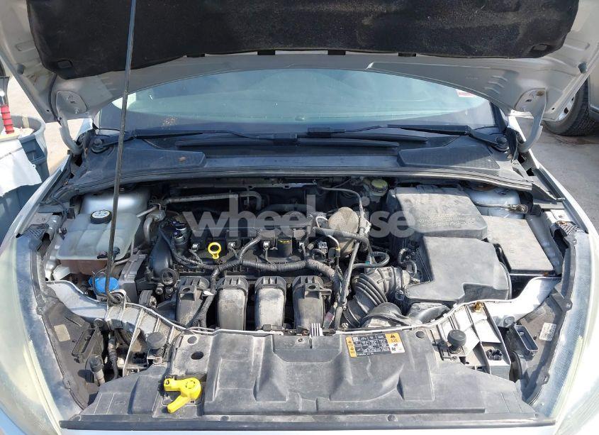 Photo 10 of 2015 Ford Focus SE (VIN 1FADP3F29FL319255)