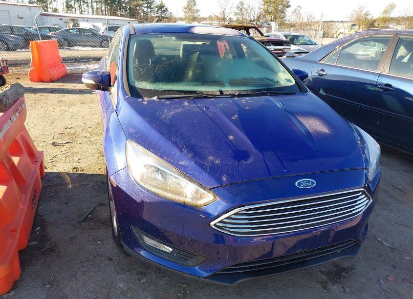 Photo 6 of 2015 Ford Focus SE (VIN 1FADP3F29FL322348)