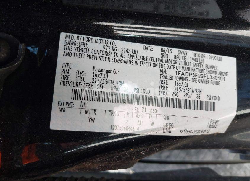 Photo 9 of 2015 Ford Focus SE (VIN 1FADP3F29FL330191)