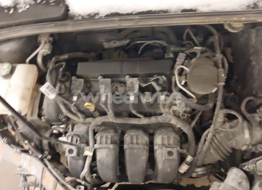 Photo 10 of 2015 Ford Focus SE (VIN 1FADP3F29FL340767)