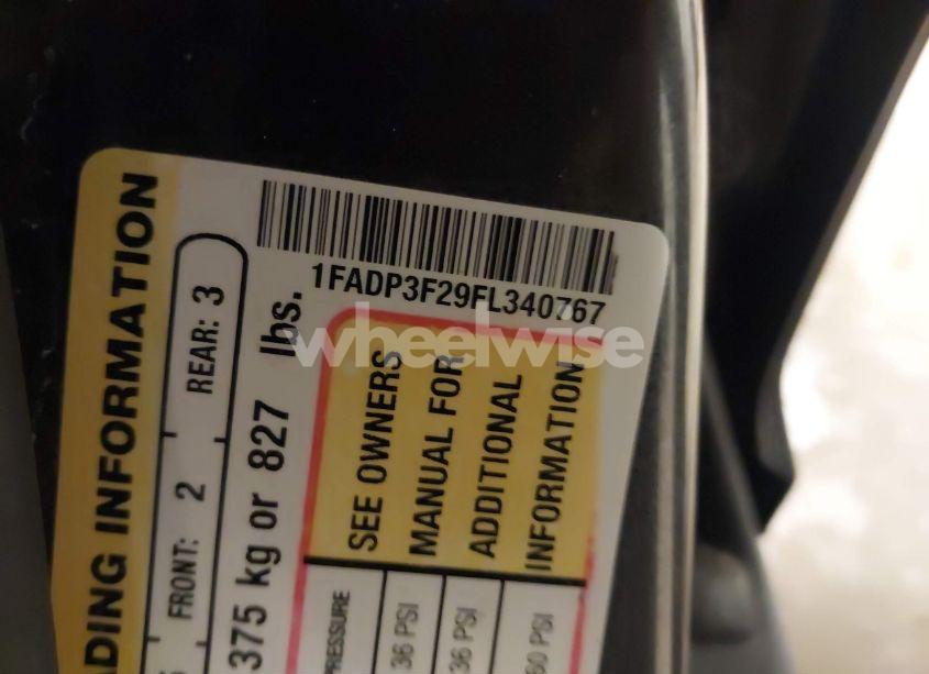 Photo 9 of 2015 Ford Focus SE (VIN 1FADP3F29FL340767)