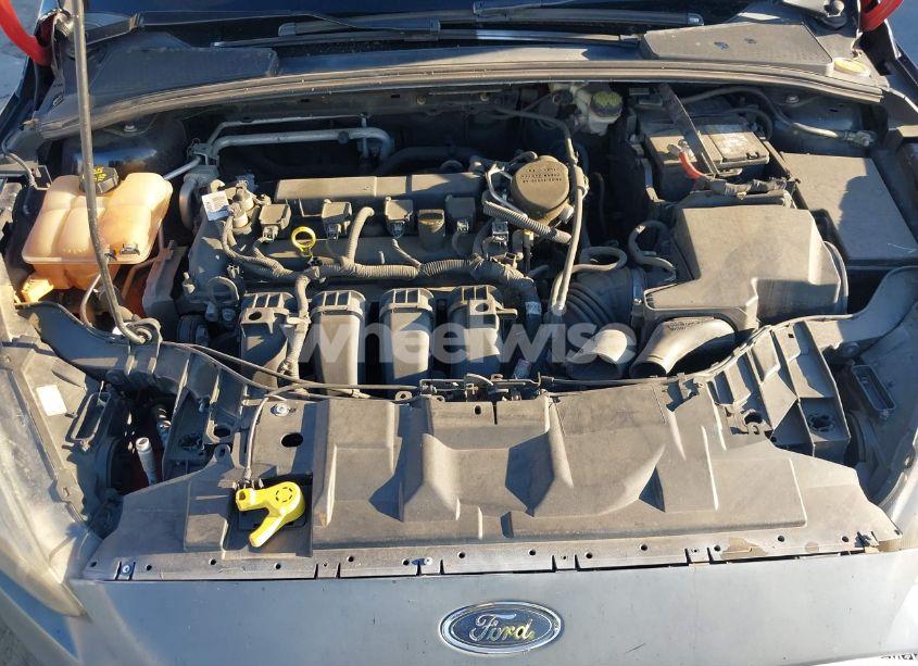Photo 10 of 2015 Ford Focus SE (VIN 1FADP3F29FL350473)
