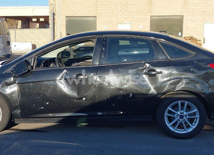 Photo 14 of 2015 Ford Focus SE (VIN 1FADP3F29FL350473)