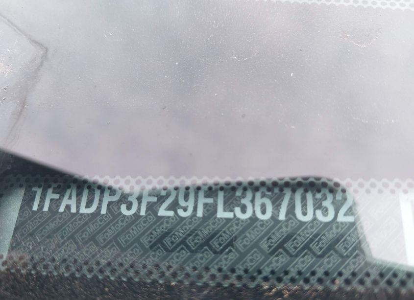 Photo 9 of 2015 Ford Focus SE (VIN 1FADP3F29FL367032)