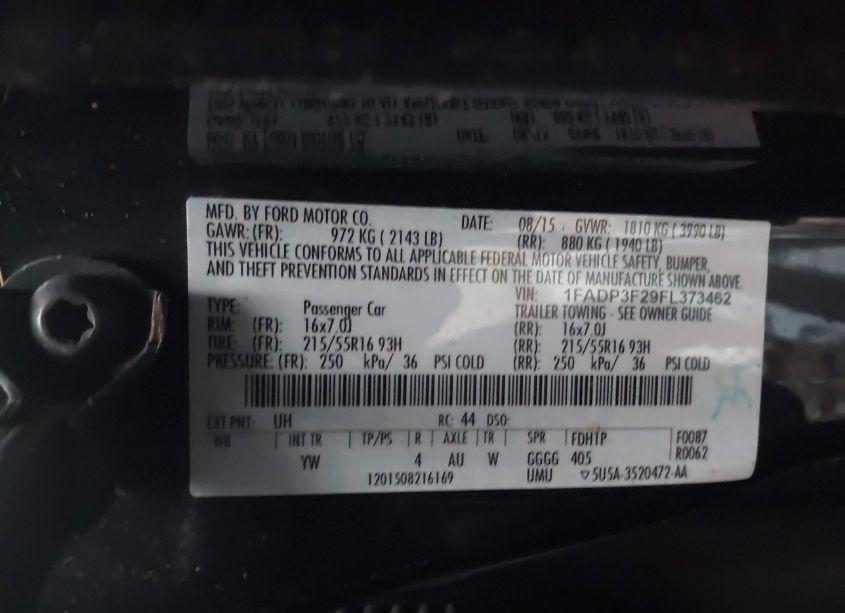 Photo 9 of 2015 Ford Focus SE (VIN 1FADP3F29FL373462)