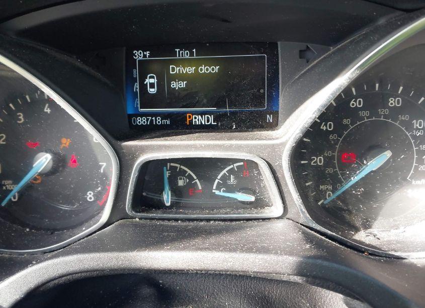 Photo 7 of 2015 Ford Focus SE (VIN 1FADP3F29FL383747)