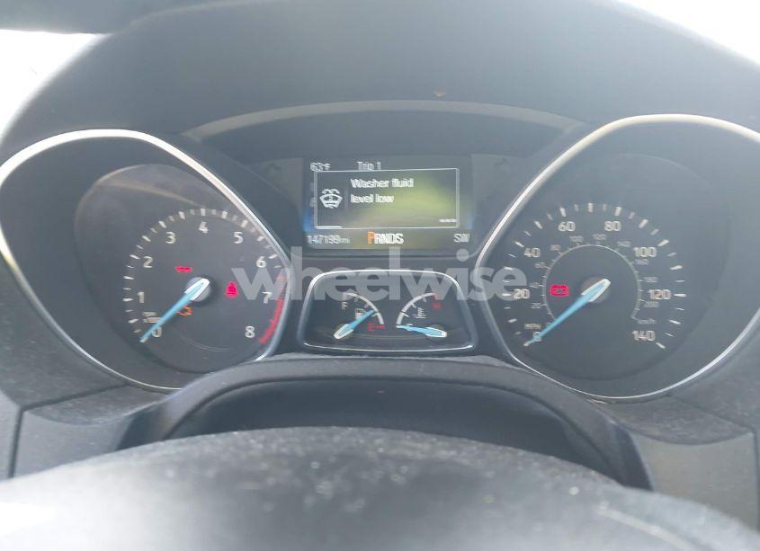 Photo 7 of 2015 Ford Focus SE (VIN 1FADP3F29FL387202)