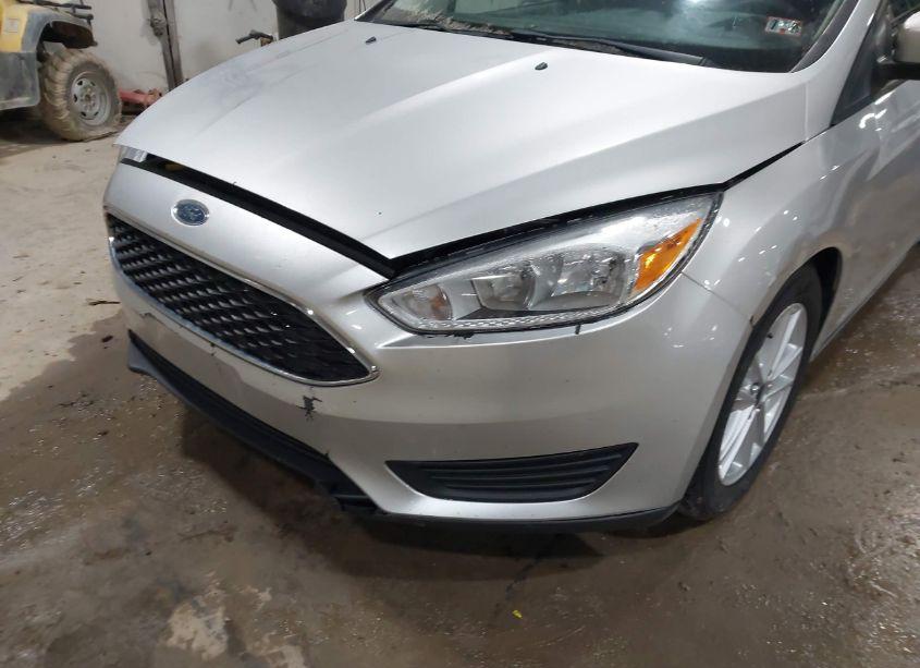 Photo 6 of 2016 Ford Focus SE (VIN 1FADP3F29GL247488)