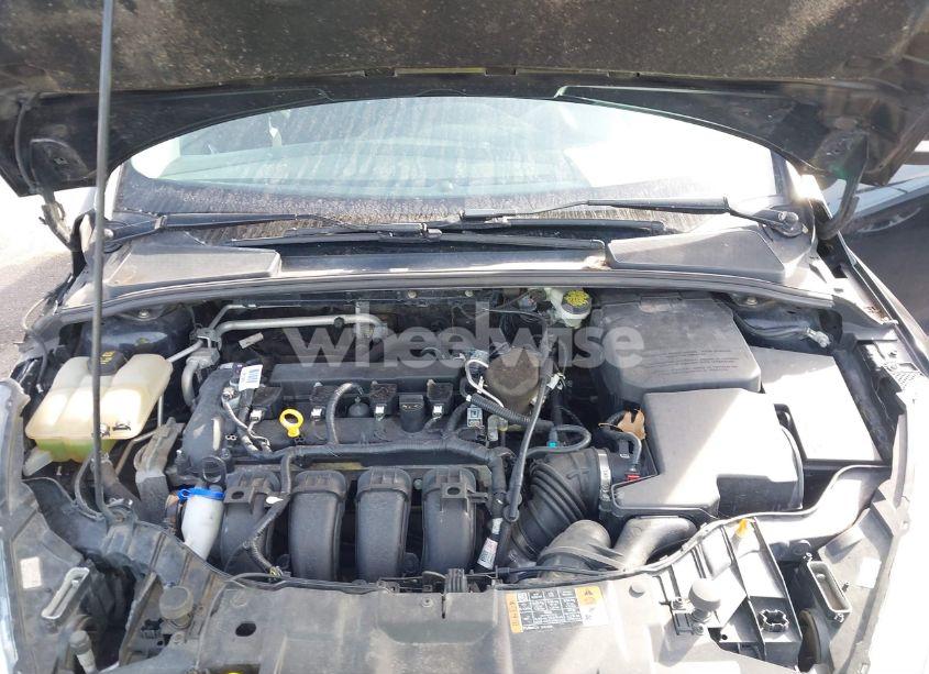 Photo 10 of 2016 Ford Focus SE (VIN 1FADP3F29GL255879)