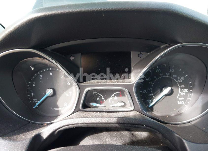 Photo 7 of 2016 Ford Focus SE (VIN 1FADP3F29GL255879)