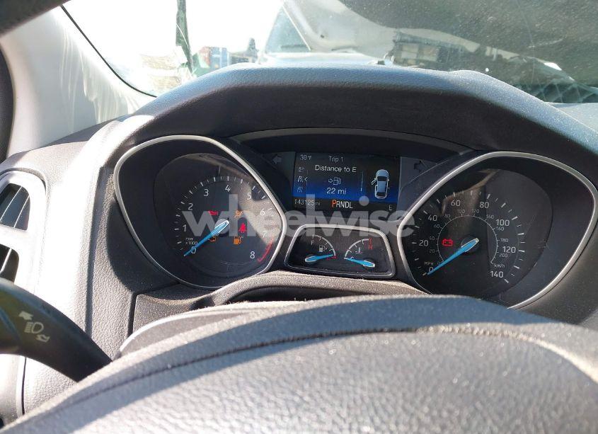 Photo 7 of 2016 Ford Focus SE (VIN 1FADP3F29GL267711)