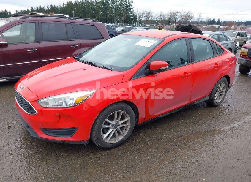 Photo 2 of 2016 Ford Focus SE (VIN 1FADP3F29GL268809)