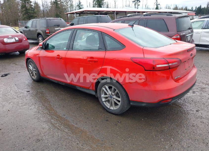 Photo 3 of 2016 Ford Focus SE (VIN 1FADP3F29GL268809)