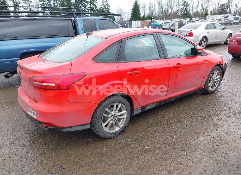 Photo 4 of 2016 Ford Focus SE (VIN 1FADP3F29GL268809)