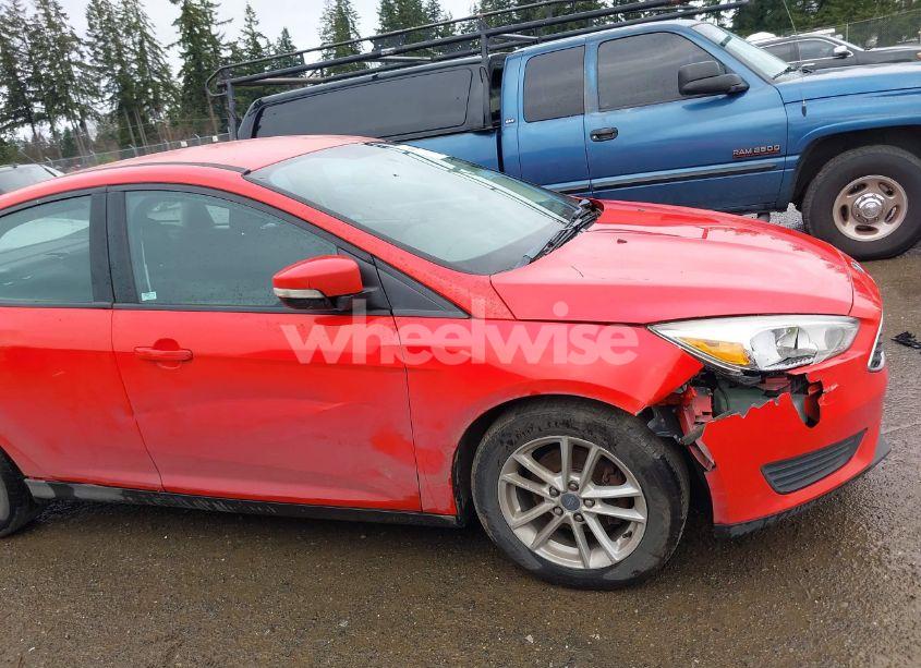 Photo 6 of 2016 Ford Focus SE (VIN 1FADP3F29GL268809)