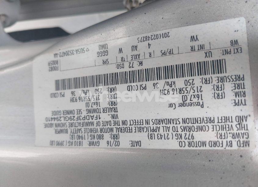 Photo 9 of 2016 Ford Focus SE (VIN 1FADP3F29GL294410)