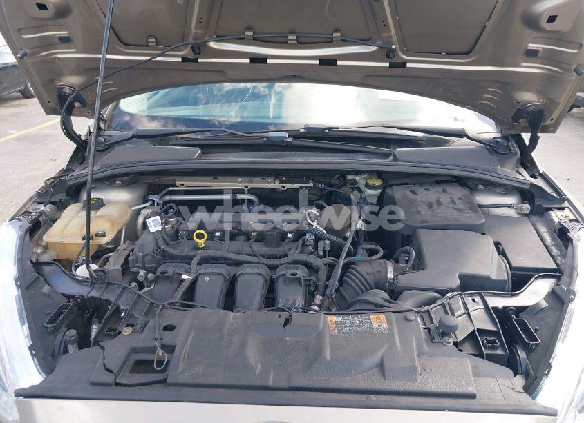 Photo 10 of 2016 Ford Focus SE (VIN 1FADP3F29GL312338)