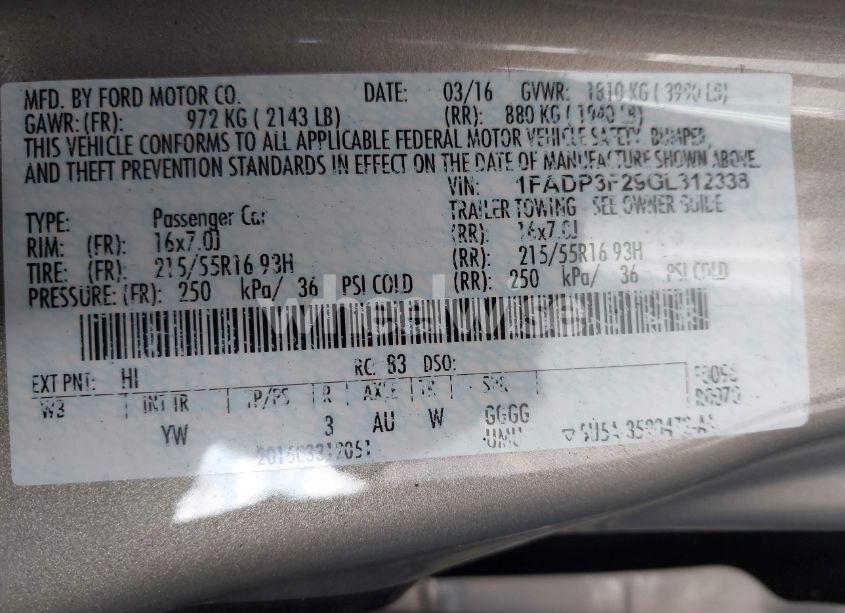 Photo 9 of 2016 Ford Focus SE (VIN 1FADP3F29GL312338)