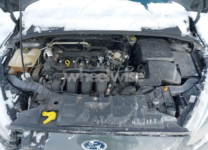 Photo 10 of 2016 Ford Focus SE (VIN 1FADP3F29GL329740)