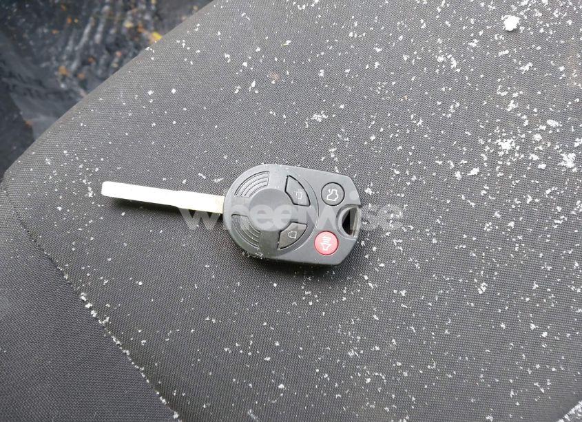 Photo 11 of 2016 Ford Focus SE (VIN 1FADP3F29GL329740)