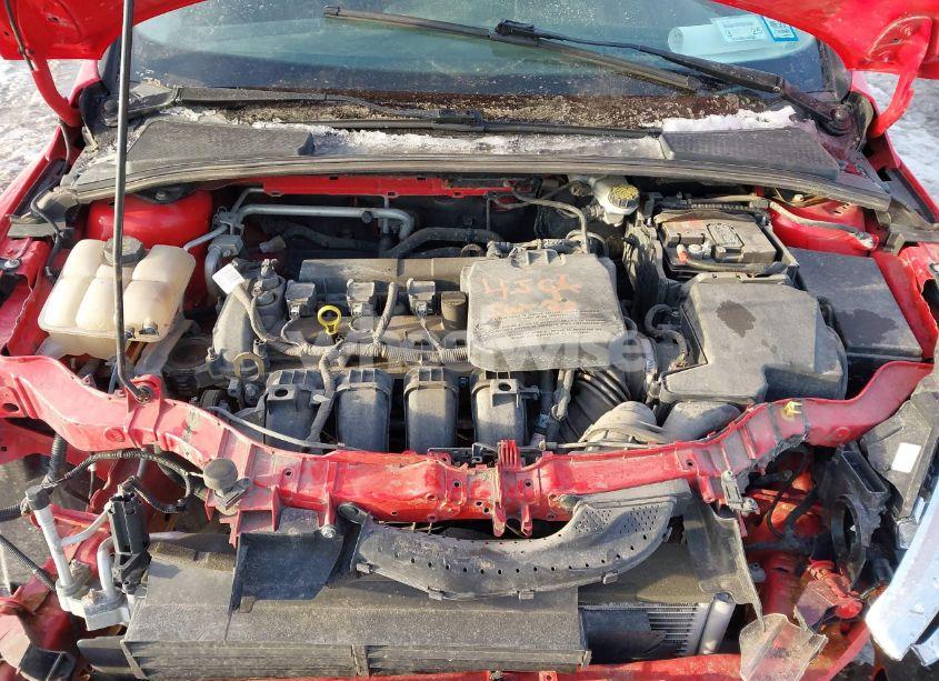 Photo 10 of 2016 Ford Focus SE (VIN 1FADP3F29GL354329)