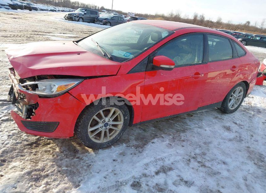 Photo 2 of 2016 Ford Focus SE (VIN 1FADP3F29GL354329)