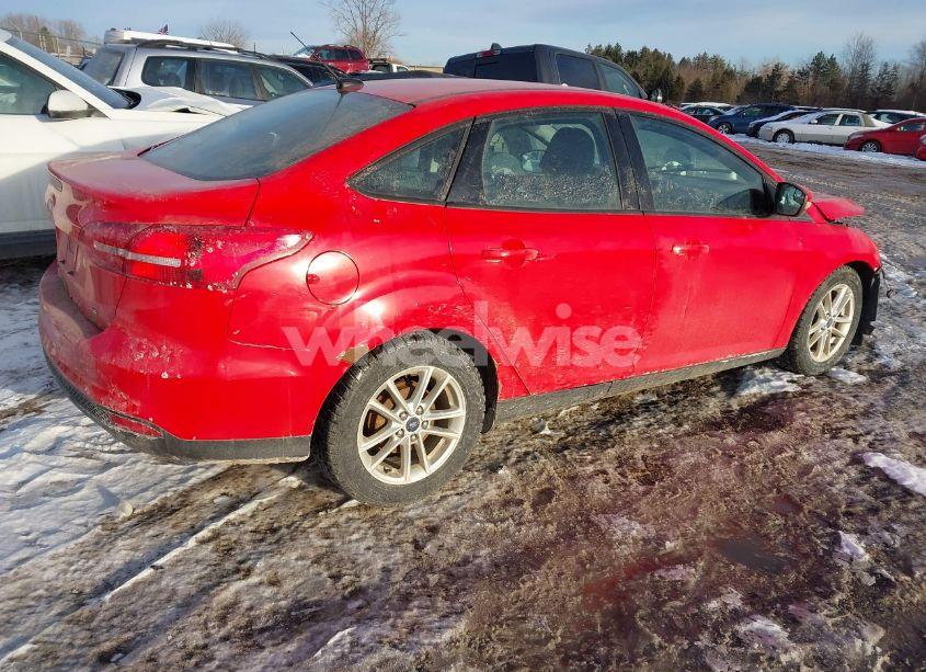 Photo 4 of 2016 Ford Focus SE (VIN 1FADP3F29GL354329)