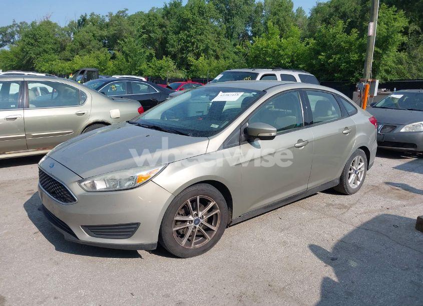 Photo 2 of 2016 Ford Focus SE (VIN 1FADP3F29GL361006)
