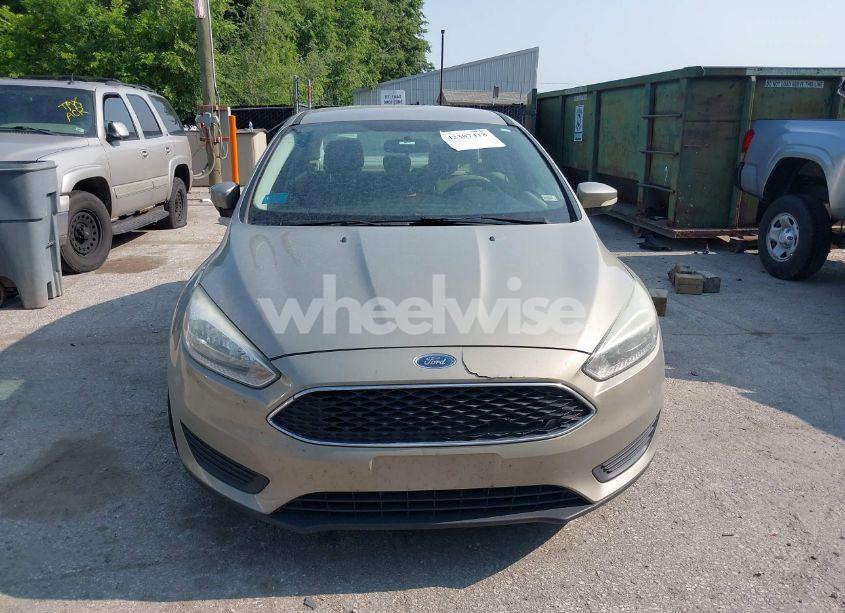 Photo 6 of 2016 Ford Focus SE (VIN 1FADP3F29GL361006)