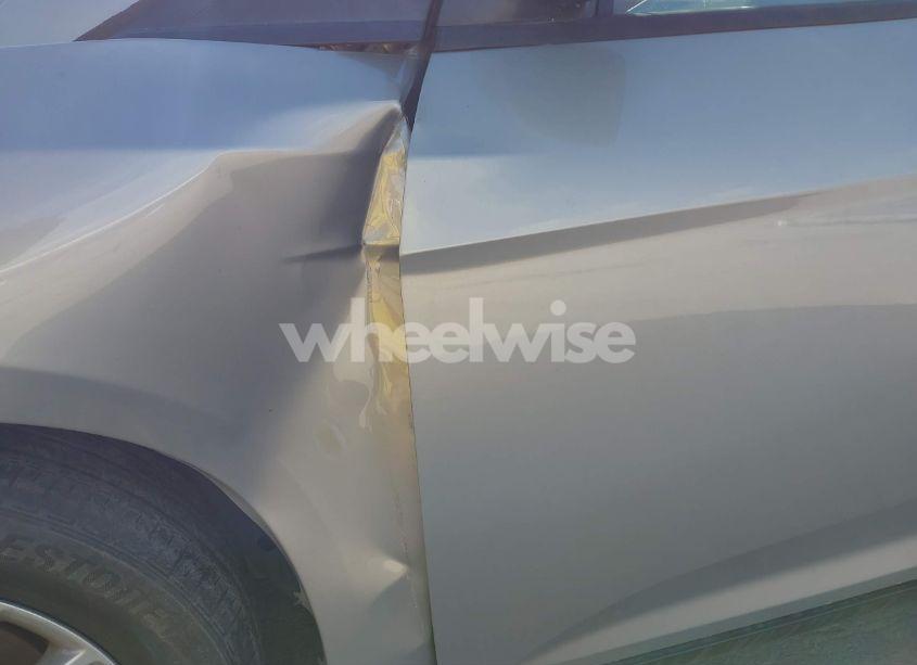 Photo 13 of 2016 Ford Focus SE (VIN 1FADP3F29GL365458)